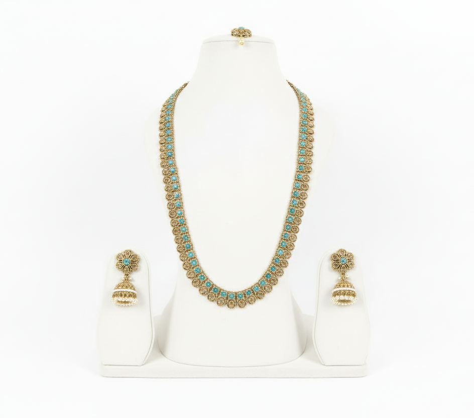 Ranihaar Set with earings and tikka