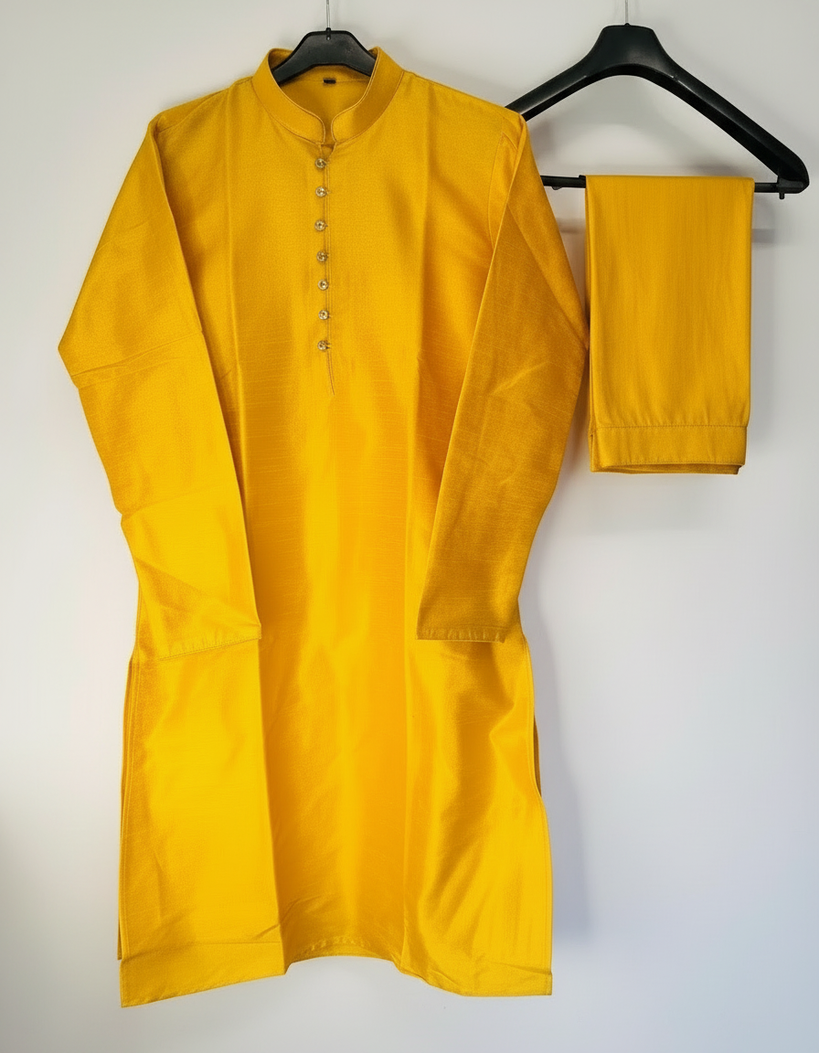 Men’s kurta-pajama set