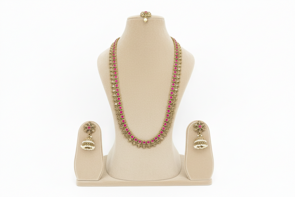Ranihaar Set with earings and tikka