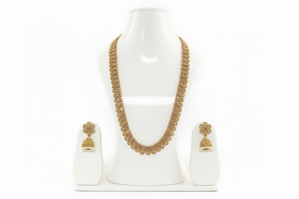 Ranihaar Set with earings and tikka