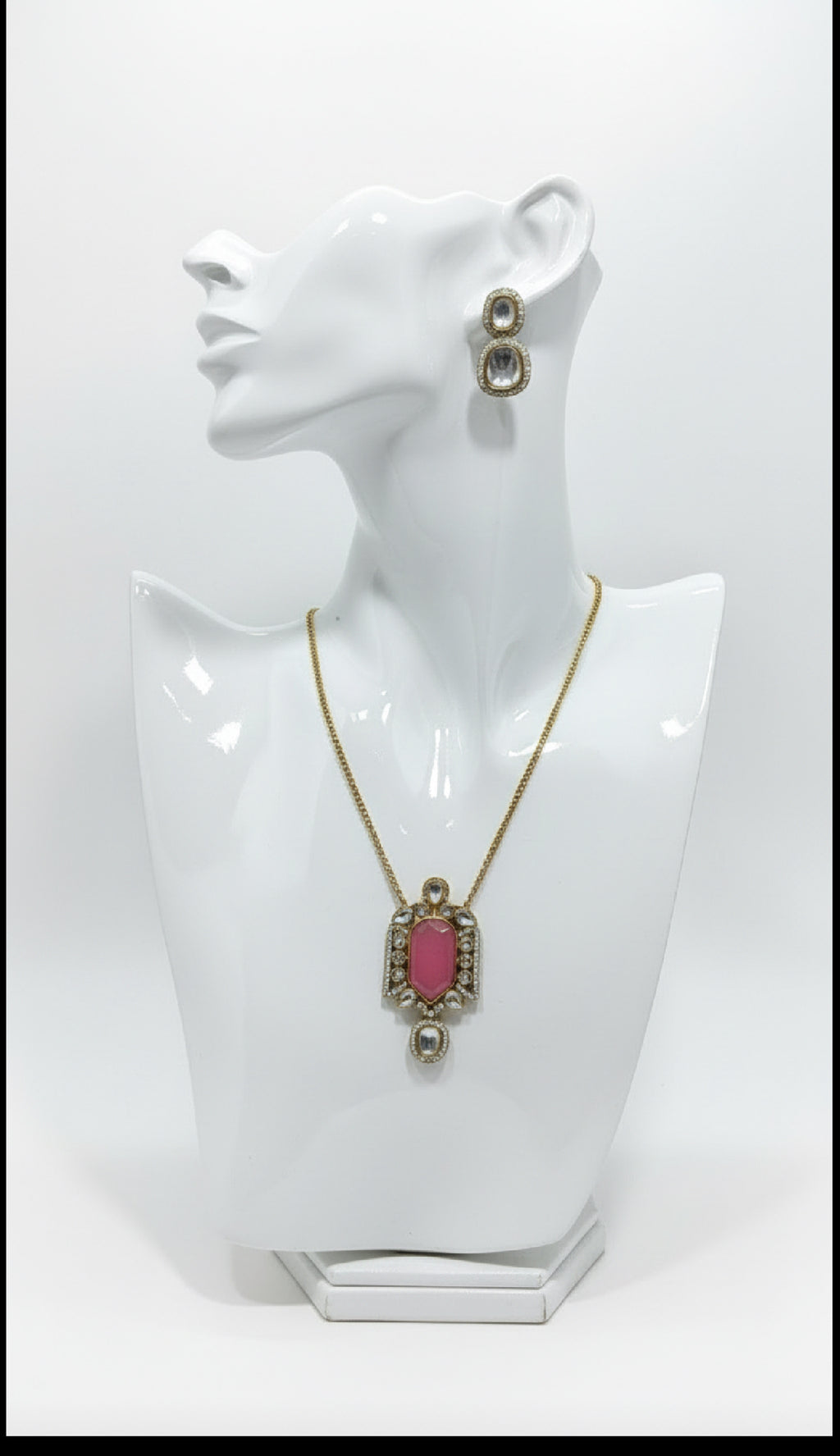 Pendant set