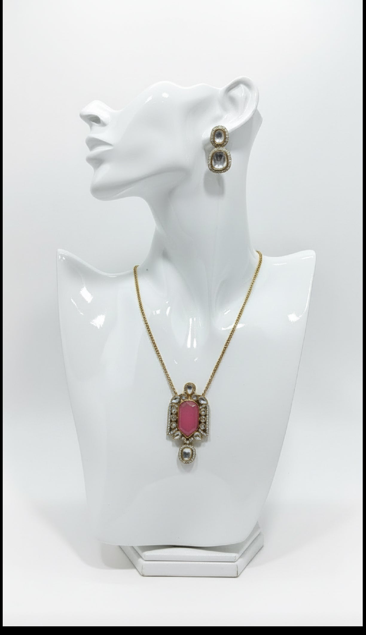 Pendant set