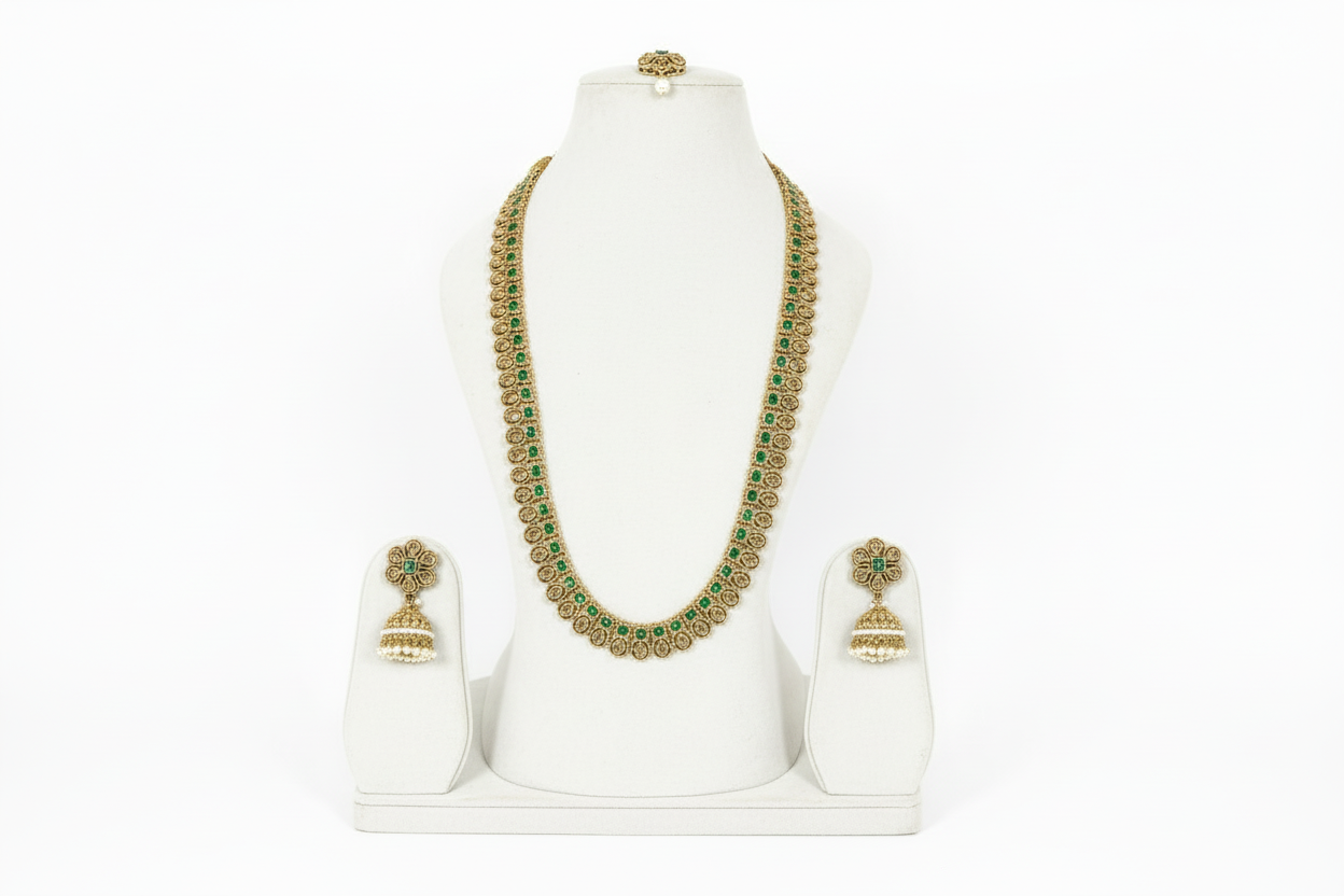 Ranihaar Set with earings and tikka
